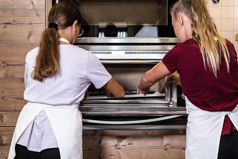 Foto vom Probebacken mit Kindern